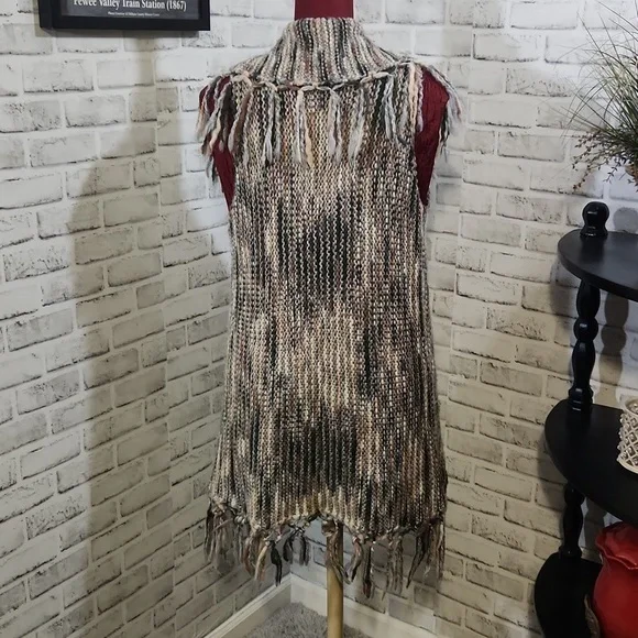 Chicos SZ 2 Shrug Sweater - Picture 2 of 10